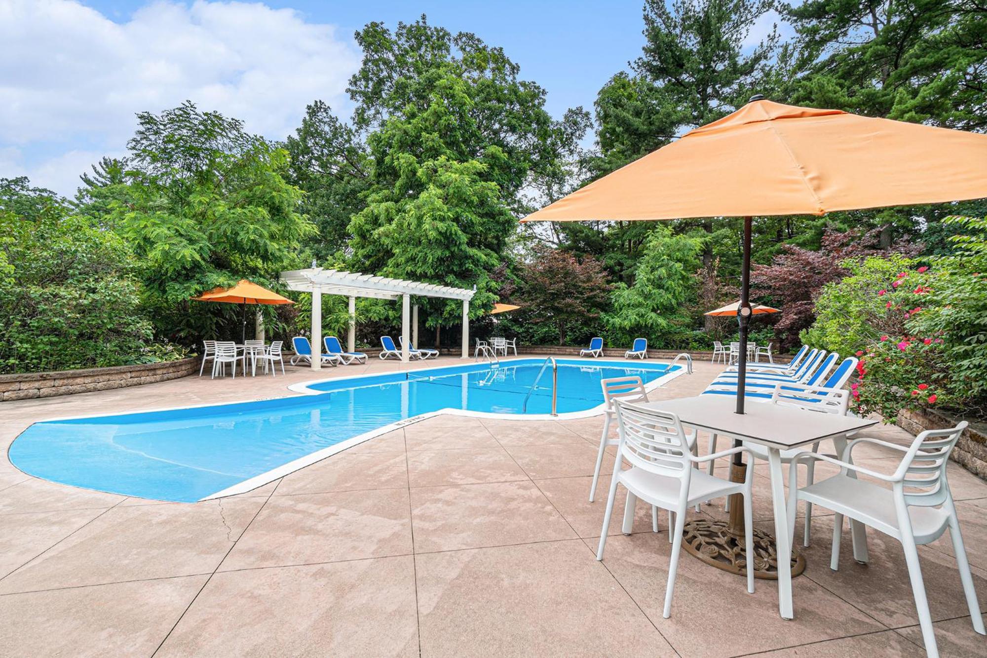 Howard Johnson By Wyndham Traverse City Ngoại thất bức ảnh